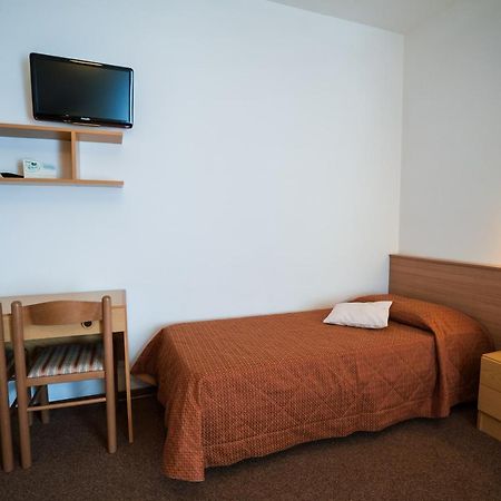 Hotel Rio カデルツォーネ エクステリア 写真