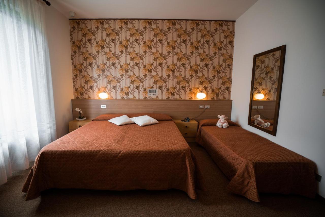 Hotel Rio カデルツォーネ エクステリア 写真